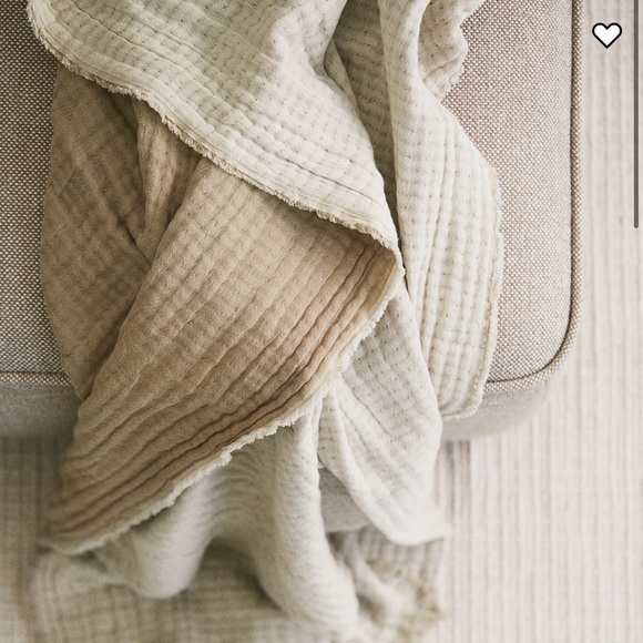 Small Cotton Muslin Baby blanket/throw - Picture 4 of 7